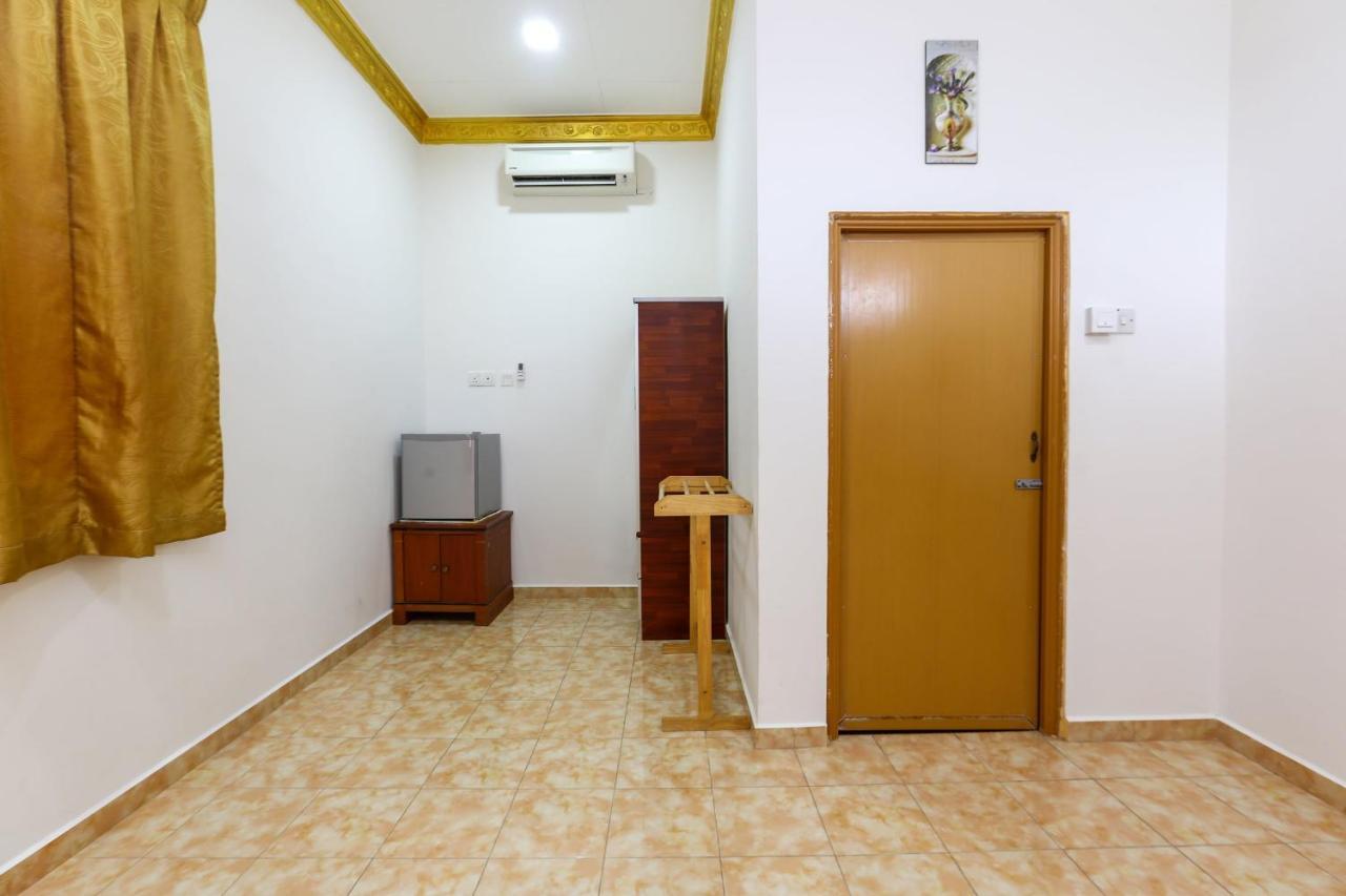 Oyo 89887 Chalet Yunie Маранґ Екстер'єр фото